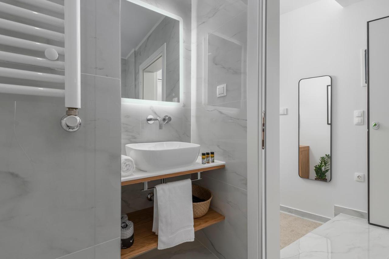 Ιωκα Suites / The Urbitality Project Saloniki Zewnętrze zdjęcie